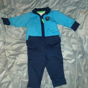 Carters 3 piece set newborn.                  B3